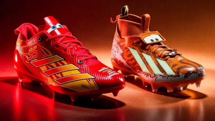 Arabalar'ın Efsane Karakterleri Futbol Sahasına Çıkıyor: adidas'tan Özel Kramponlar