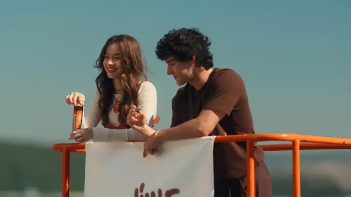 ETİ Benim’O’nun Yeni Reklam Yüzü Alisa Sezen Sever Oldu