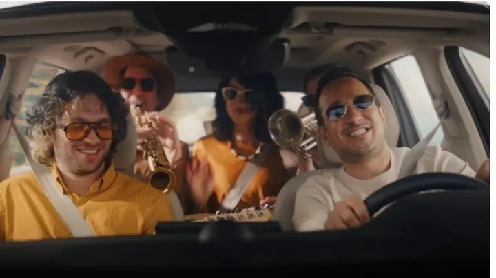 Continental’in Yeni Reklam Yüzü Sarp Apak Oldu