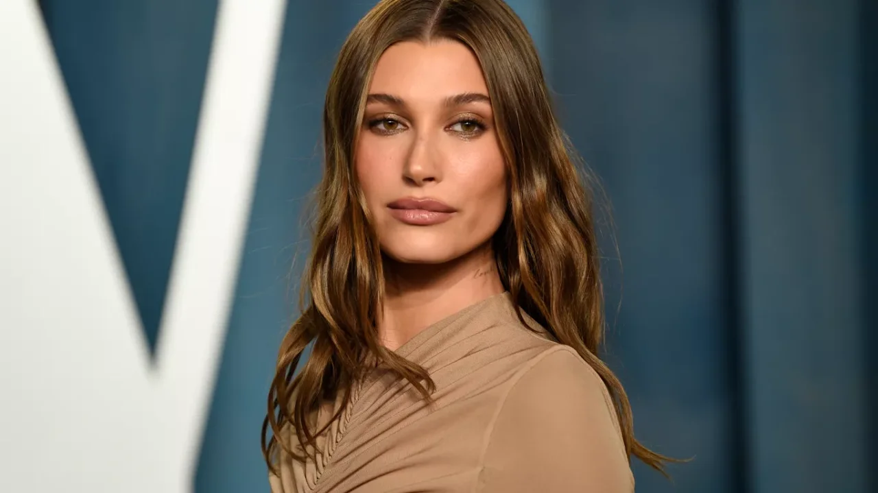 E.l.f. Beauty, Hailey Bieber’ın Rhode Markasını 1 Milyar Dolara Satın Aldı